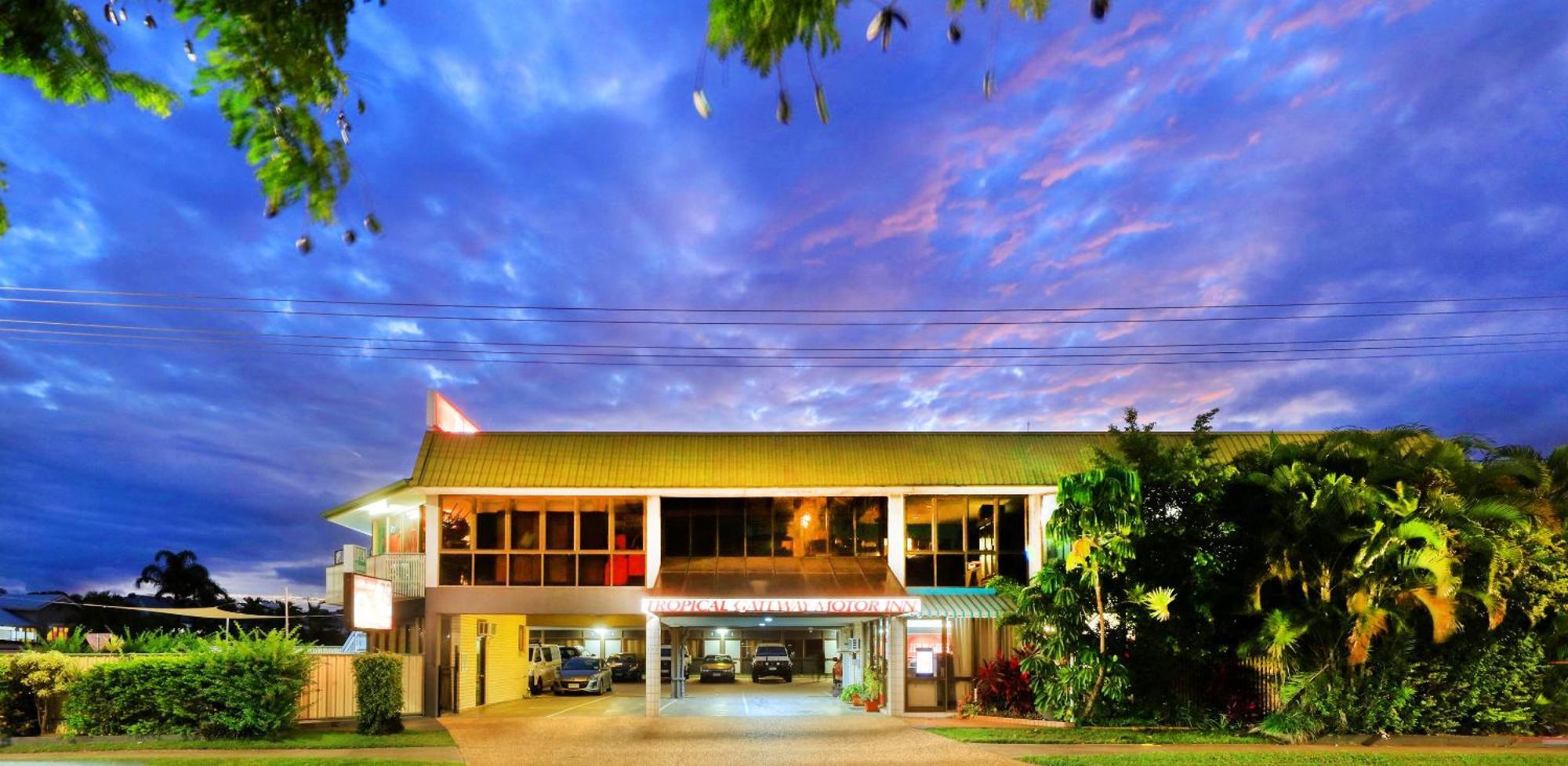 Tropical Gateway Motor Inn Rockhampton Exterior photo