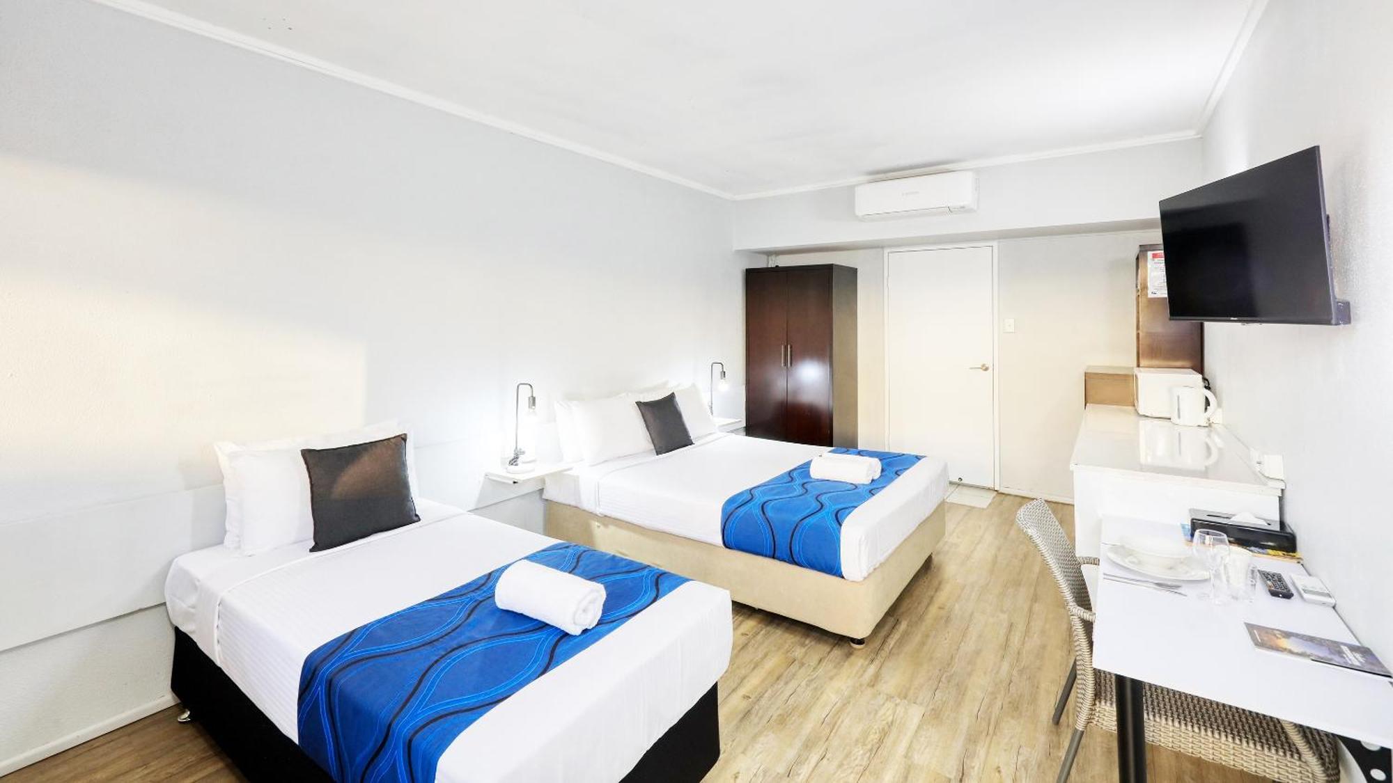 Tropical Gateway Motor Inn Rockhampton Exterior photo
