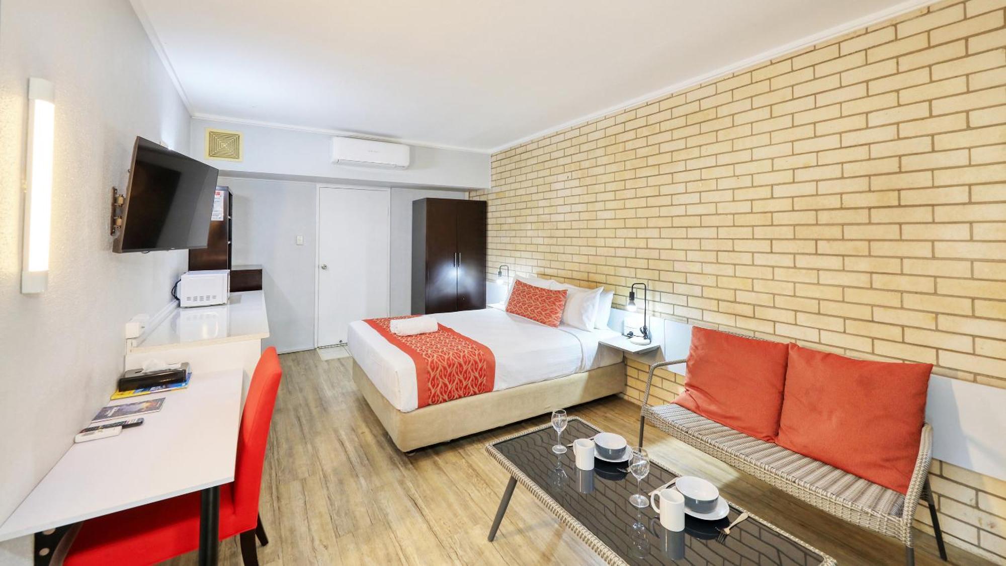 Tropical Gateway Motor Inn Rockhampton Exterior photo