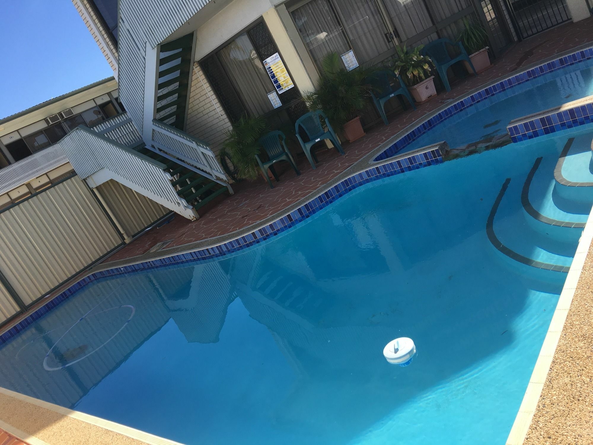 Tropical Gateway Motor Inn Rockhampton Exterior photo